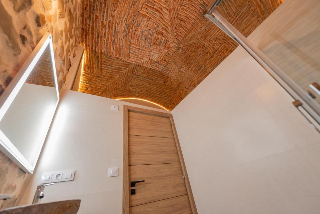 Appartement Galarza Deluxe Casa Xvi-Xvii Parking Privado Gratis à Caces Extérieur photo
