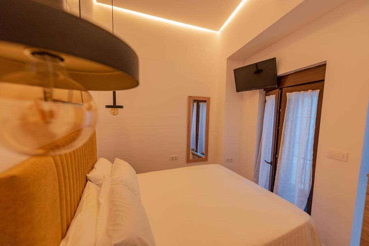 Appartement Galarza Deluxe Casa Xvi-Xvii Parking Privado Gratis à Caces Extérieur photo
